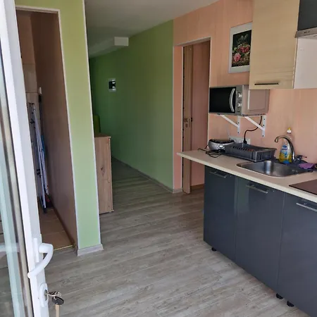 3 комнатная Apartment
